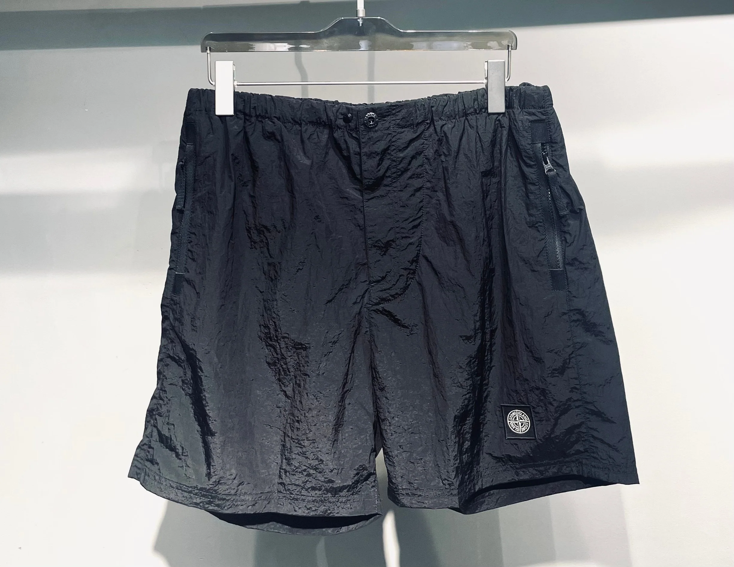 스톤아일랜드 남성 반바지 51352 Stone Island Shorts 상세 이미지 1