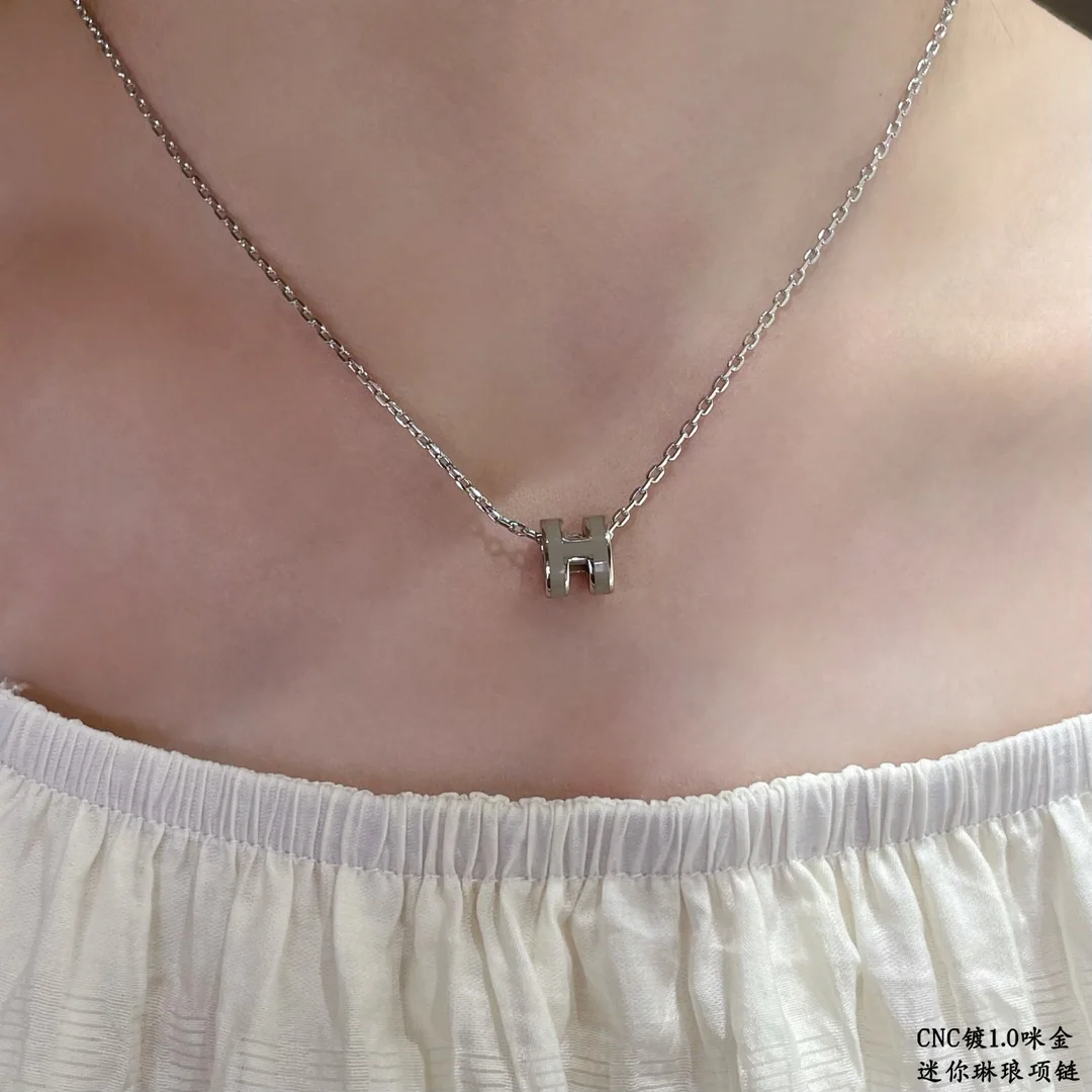 에르메스 미니 H 에나멜 목걸이 70454