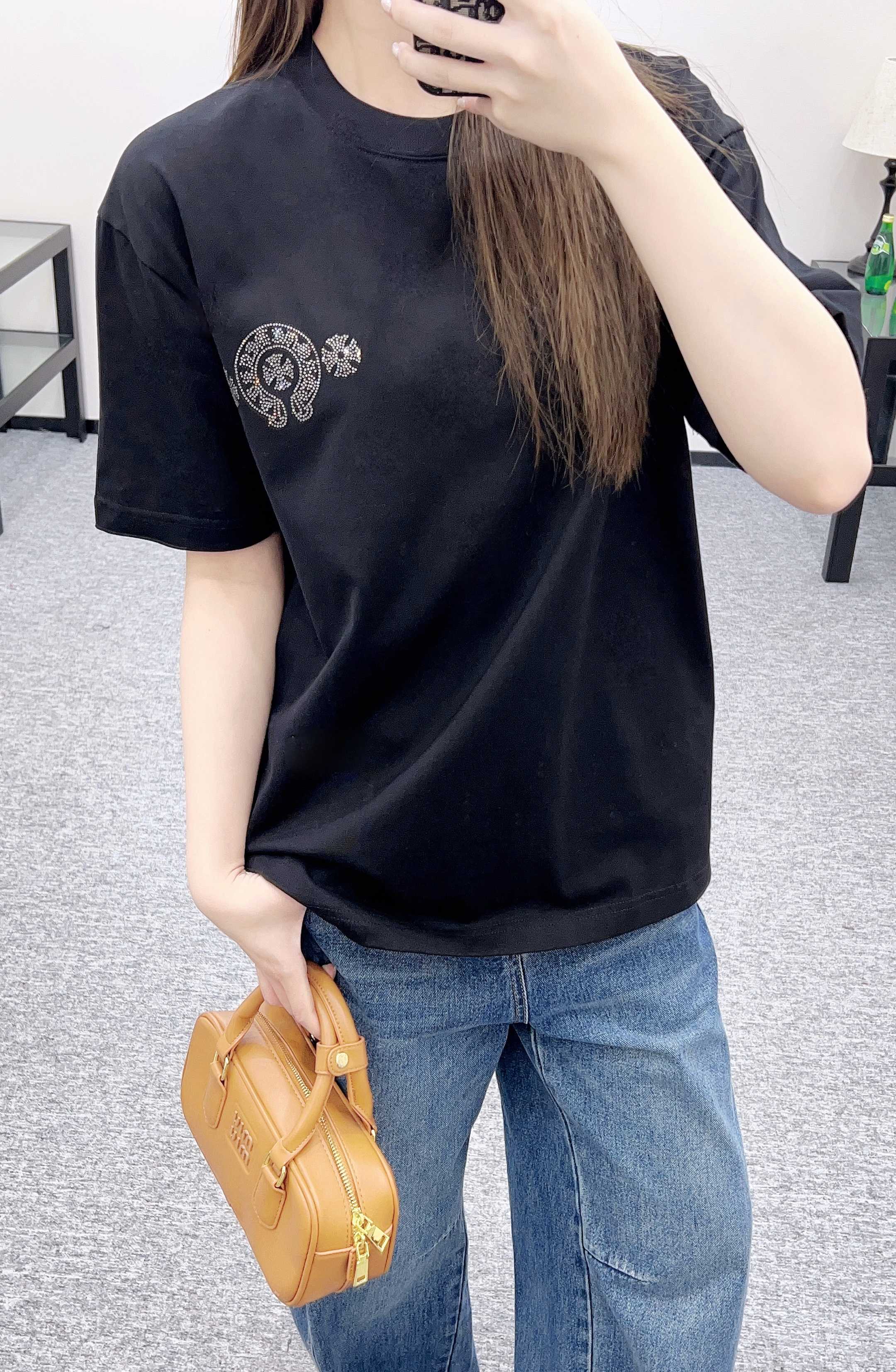 크롬하츠 라인스톤 장식 크루넥 여성 반팔 티셔츠 상세 이미지 1