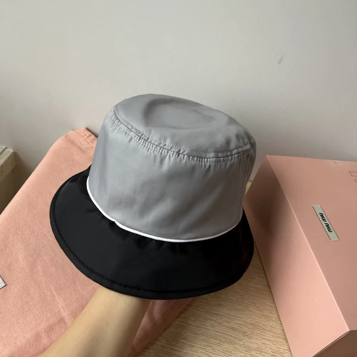 미우미우 모자 81296 Miu Miu Cap 상세 이미지 6