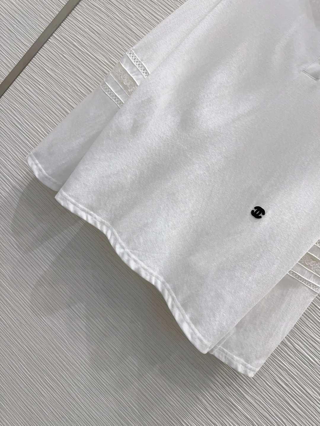 샤넬 클래식핏 여성 긴팔 탑 상세 이미지 5