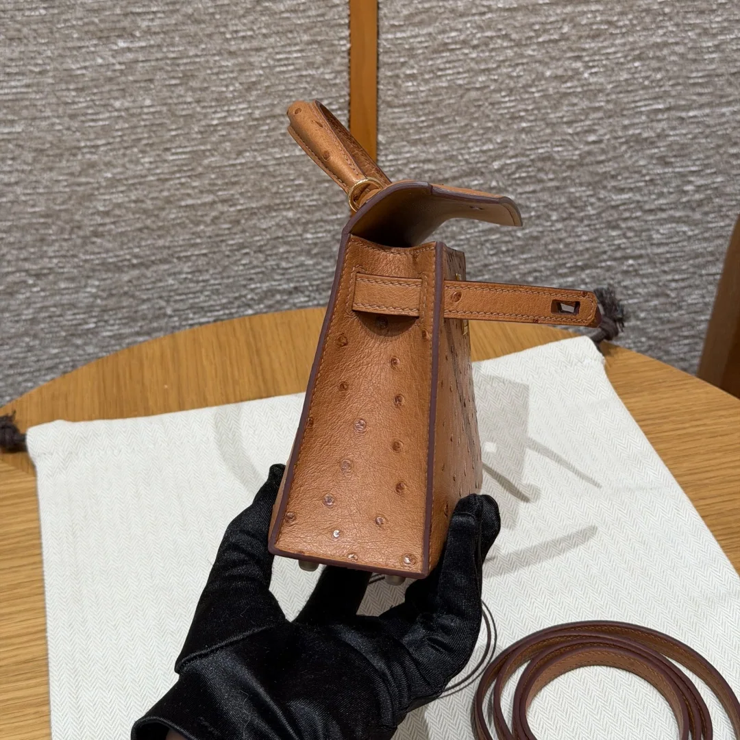 에르메스 미니 켈리 KK 오스트리치 가죽 지갑 상세 이미지 2