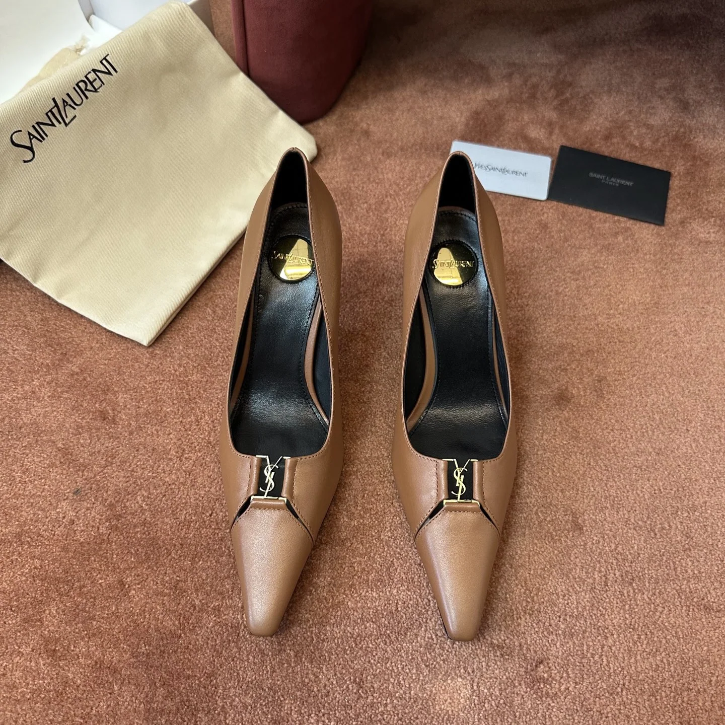 생로랑 YSL 뮬 플랫힐 149727