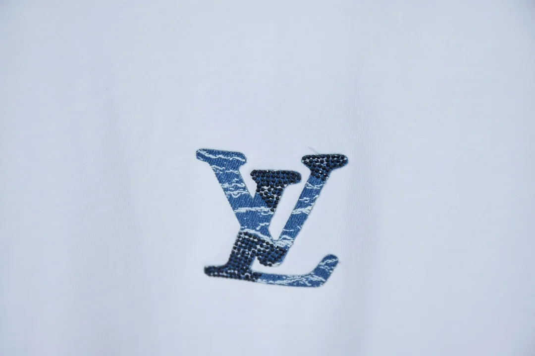 루이비통 LV 레터 라인스톤 남성 반팔 티셔츠 2026 SS 상세 이미지 4