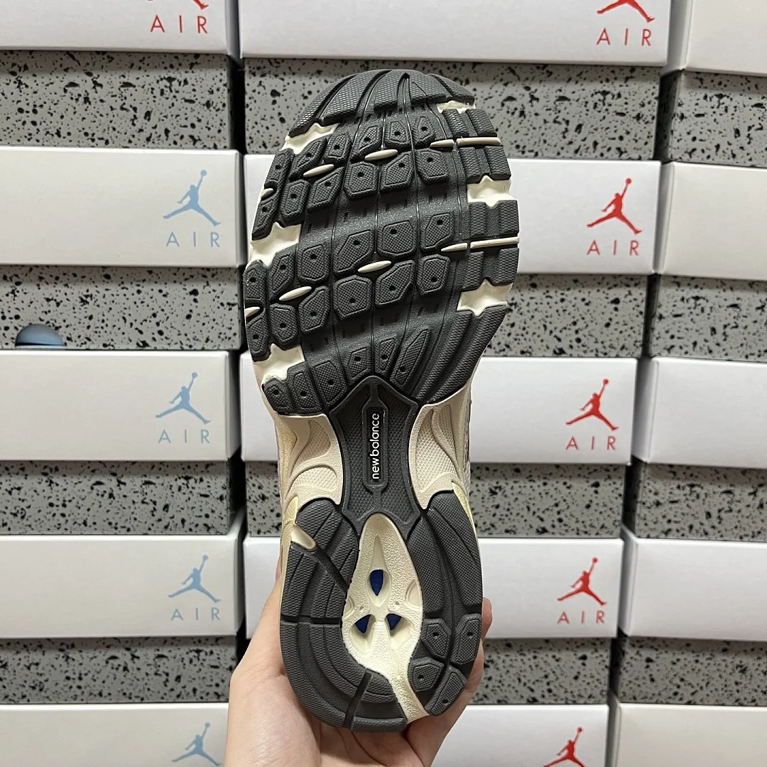 뉴발란스 [XY] 740v2 U740PR2 202072 New Balance 740v2 White Marsh Green 상세 이미지 3