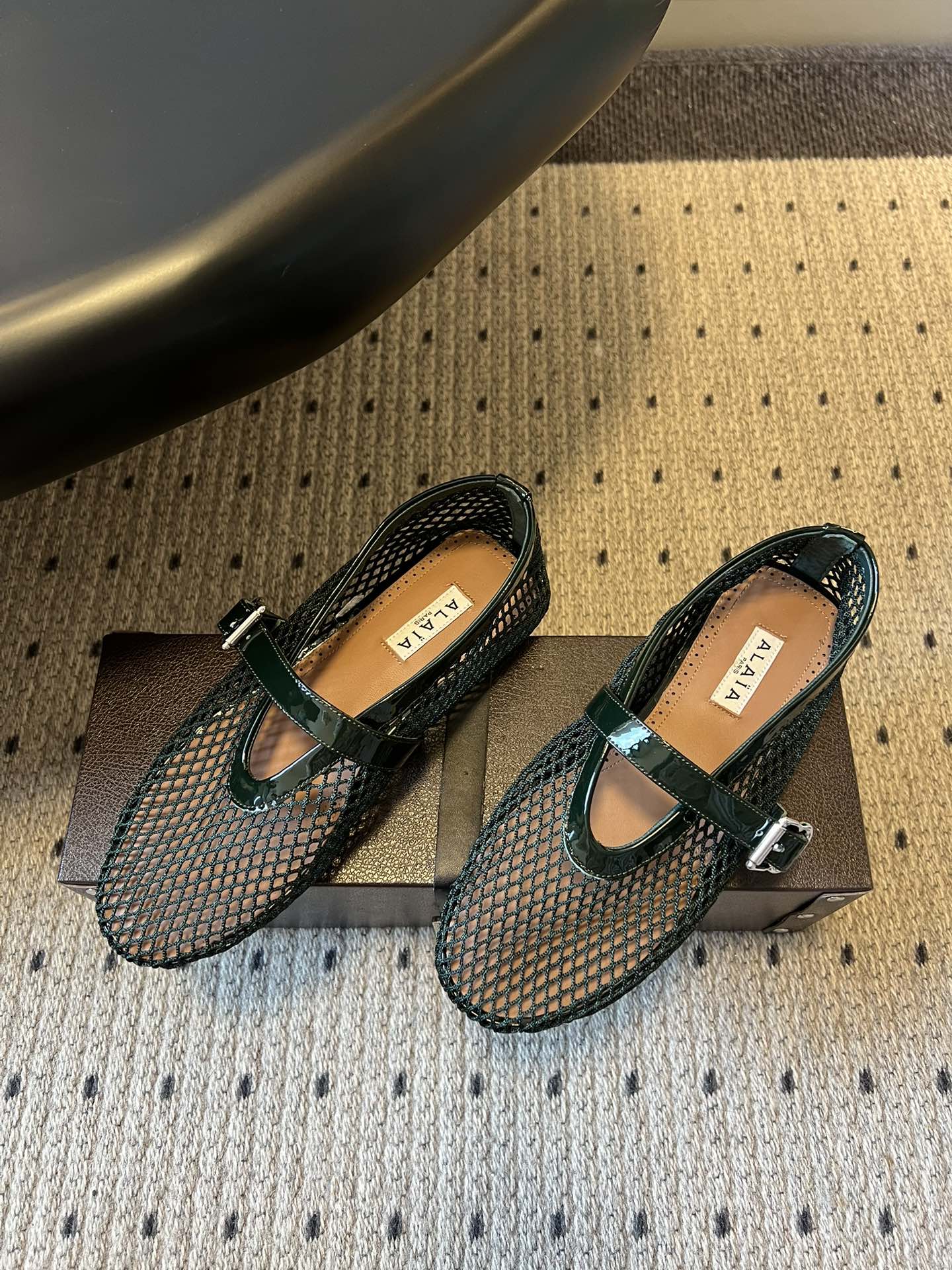 알라이아 메시 짜임 메리제인 슈즈 신발 상세 이미지 2