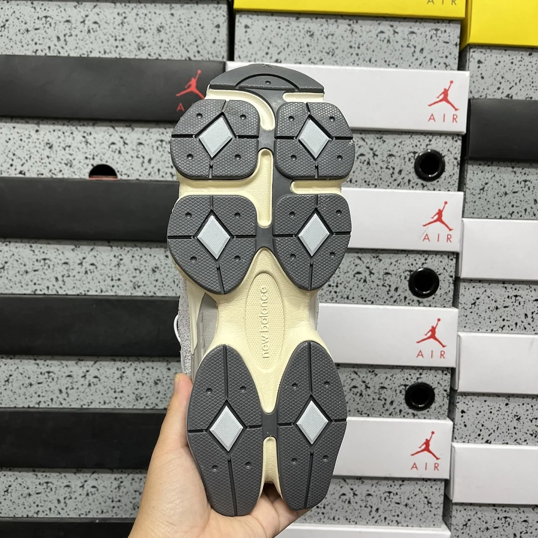 뉴발란스 [C] 9060 U9060SFB 202145 New Balance 9060 상세 이미지 10
