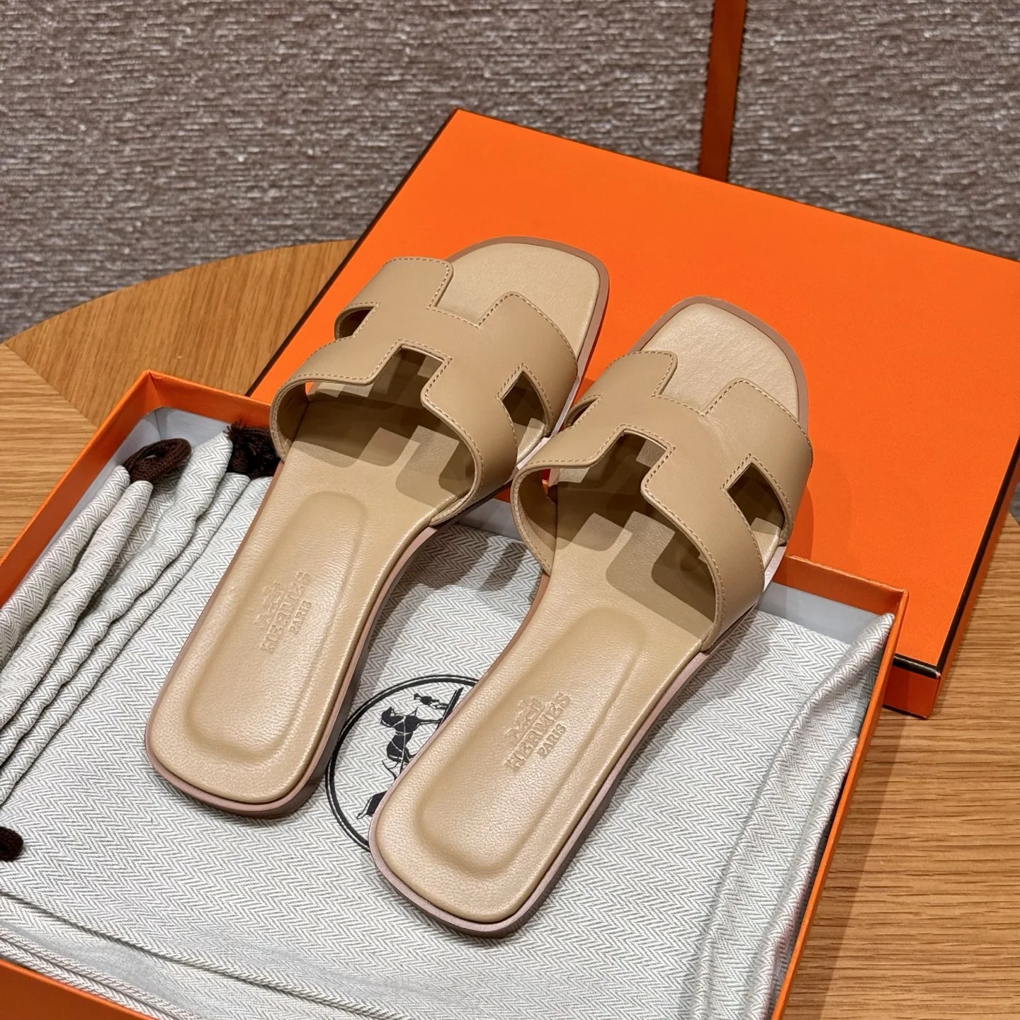 에르메스 오란 램스킨 슬리퍼 상세 이미지 6