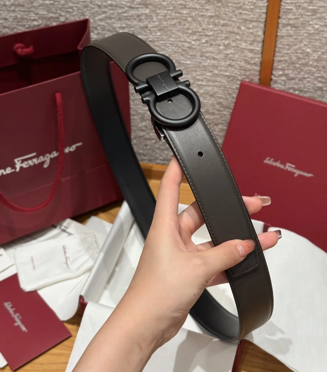 페레가모 간치니 메탈 버클 양면 가죽 벨트 상세 이미지 4