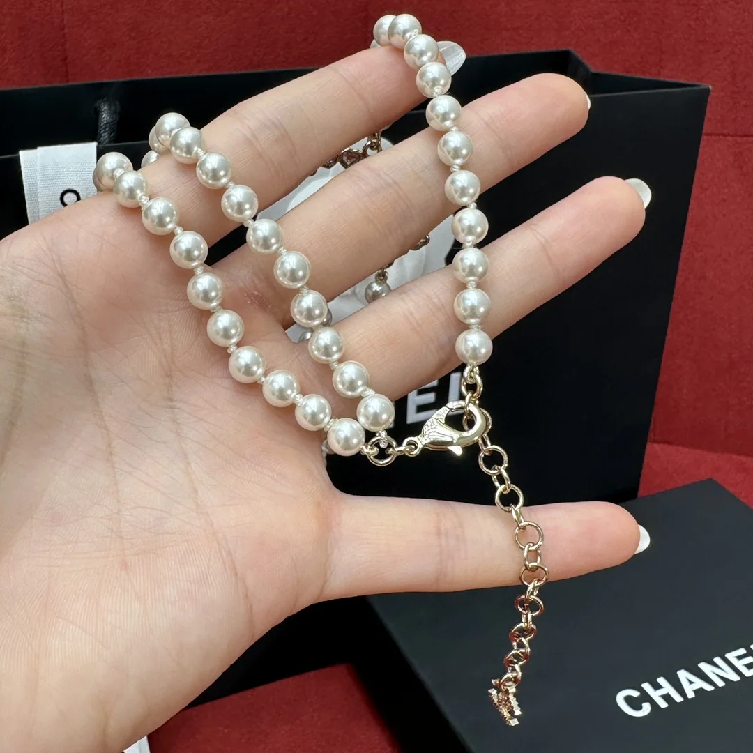 샤넬 하트 더블 C 다이아몬드 장식 더블 레이어 진주 목걸이 상세 이미지 4