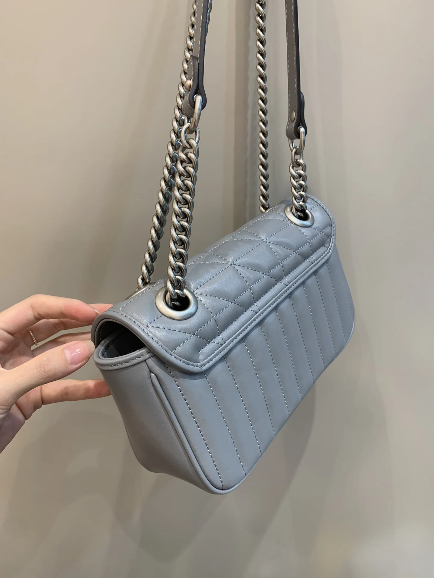 구찌 기하학적 다이아몬드 패턴 미니 가방 22CM446744 상세 이미지 9