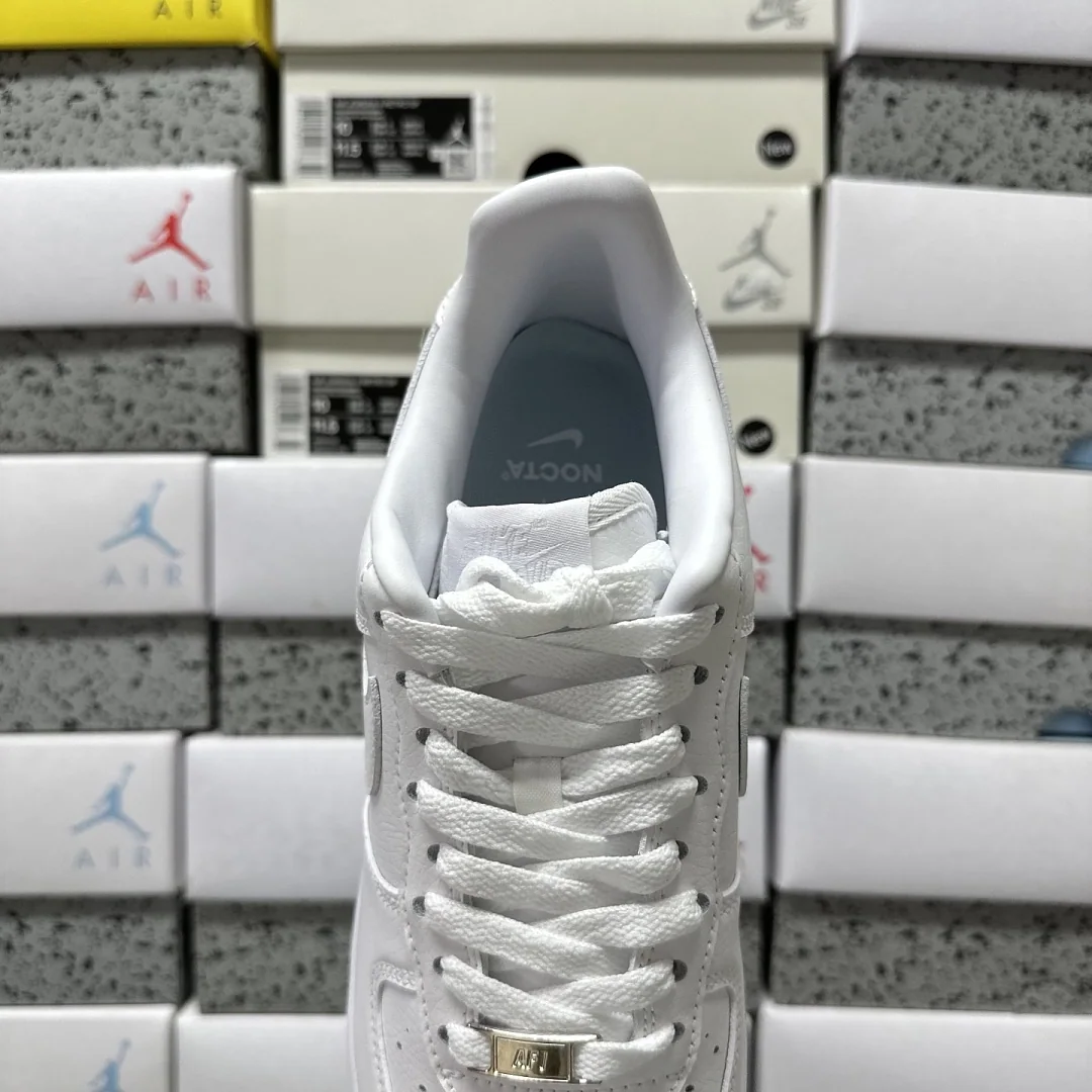 나이키 [XY/PB] 에어 포스 1 로우 화이트 CZ8065-100 201729 Nike Air Force 1 Low Drake NOCTA 상세 이미지 4