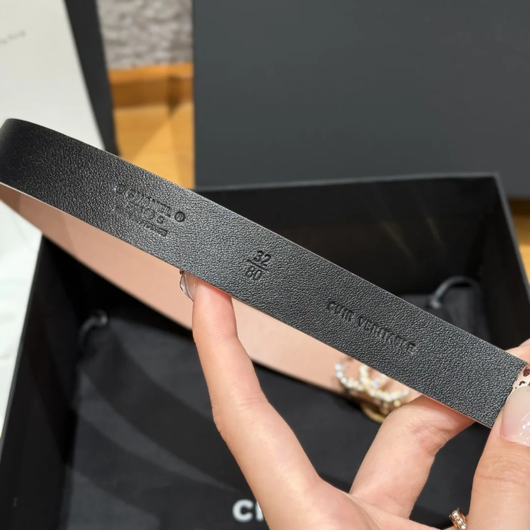 샤넬 더블 C 크리스탈 버클 소가죽 벨트 상세 이미지 10