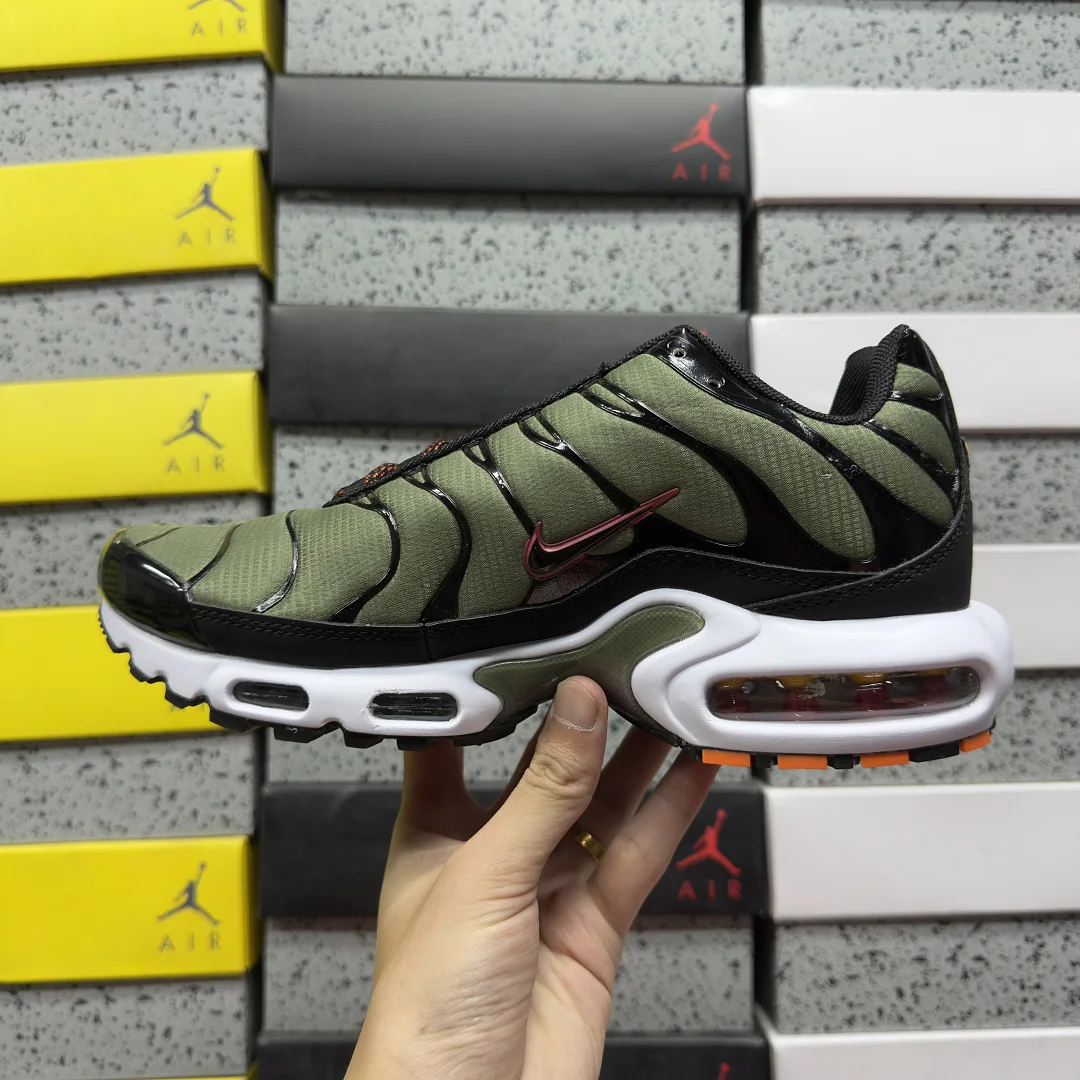 나이키 [BD] 에어 맥스 플러스 FB9722-300 201854 Nike Air Max Plus Cargo Khaki Phantom 상세 이미지 8