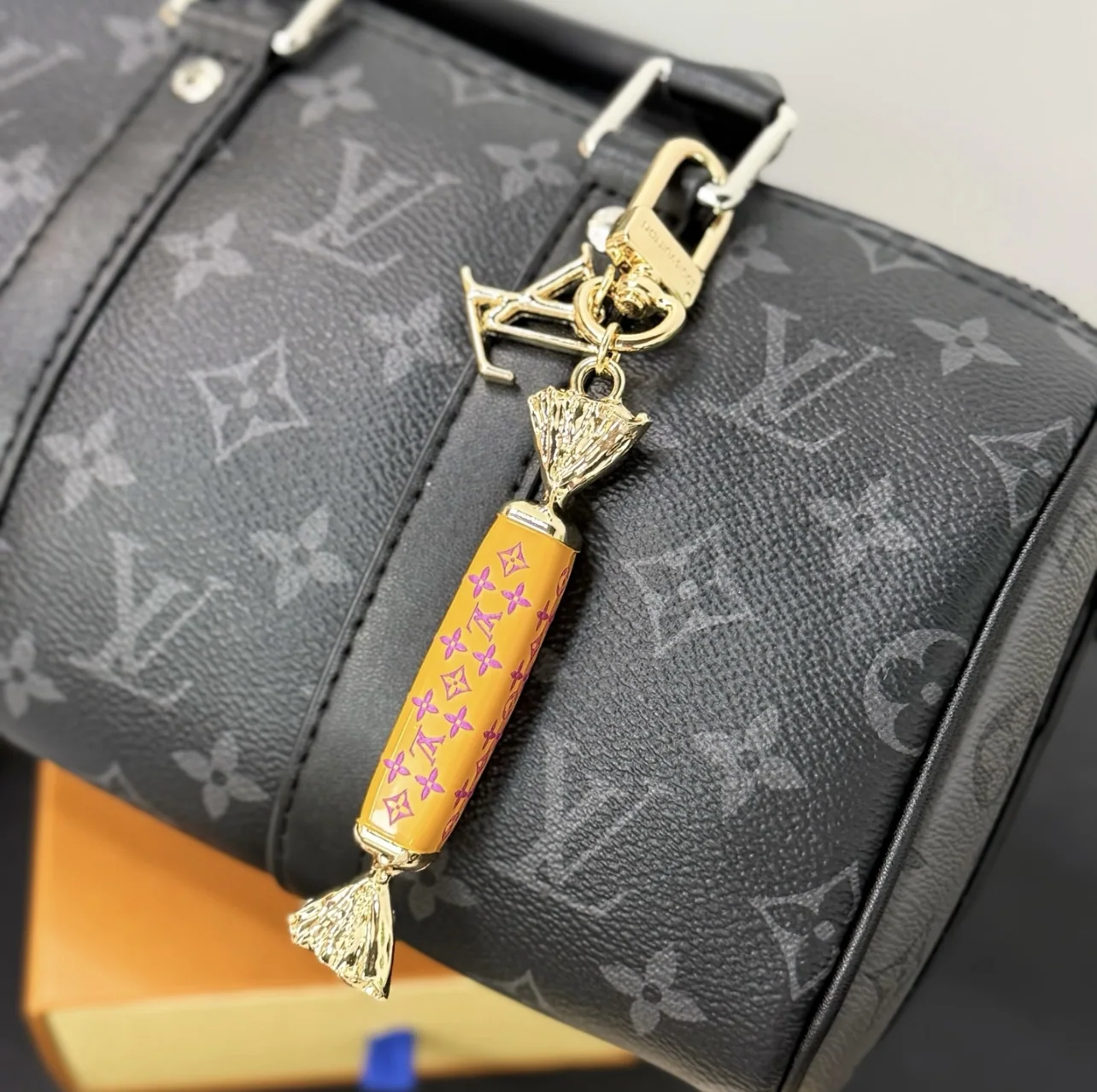 루이비통 LV 스위트 캔디 컬러 키링 상세 이미지 7