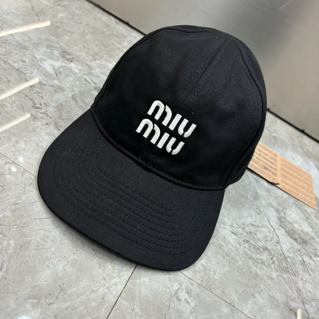 미우미우 드로스트링 야구모자 119079