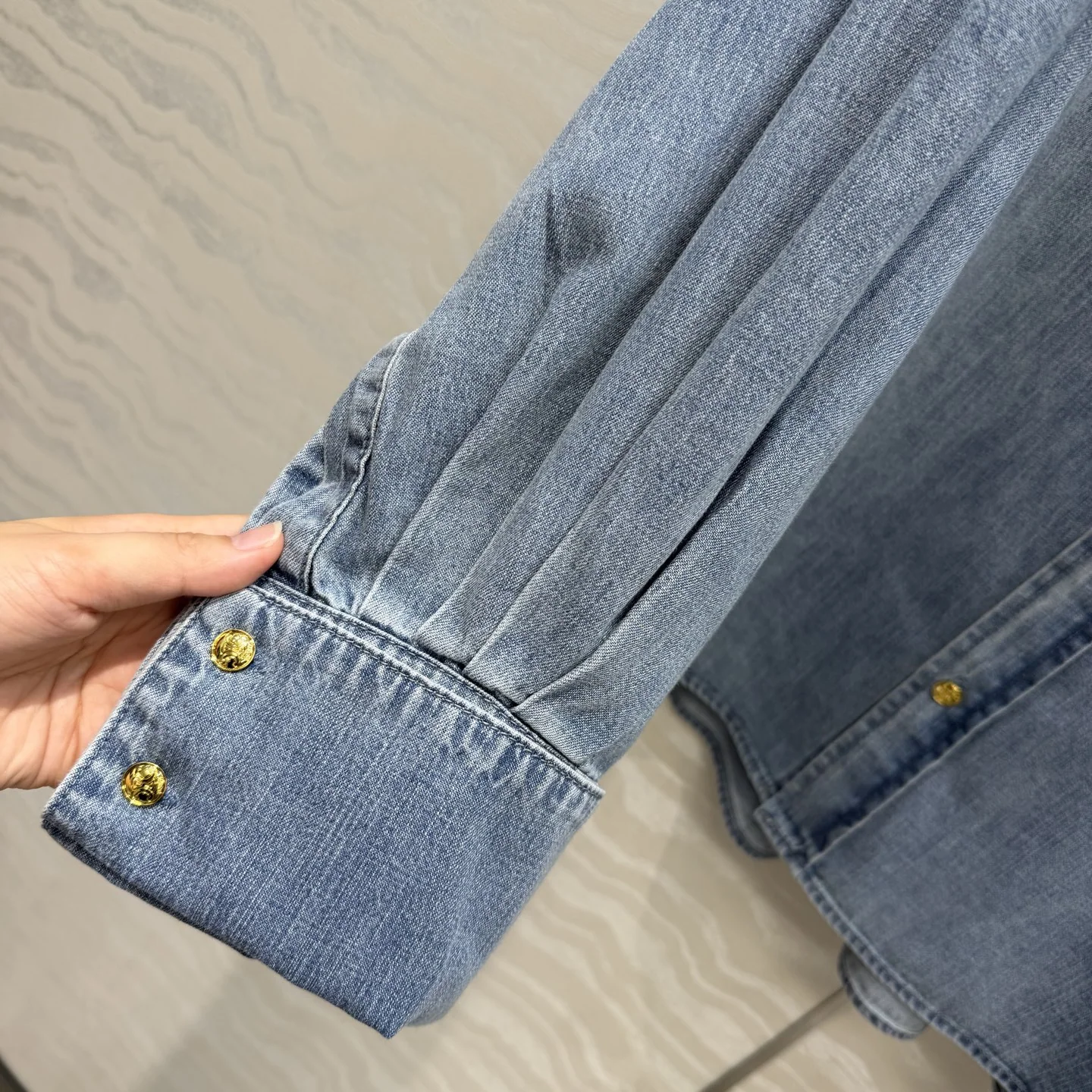 셀린느 데님 자수 카라 여성 셔츠 상세 이미지 6