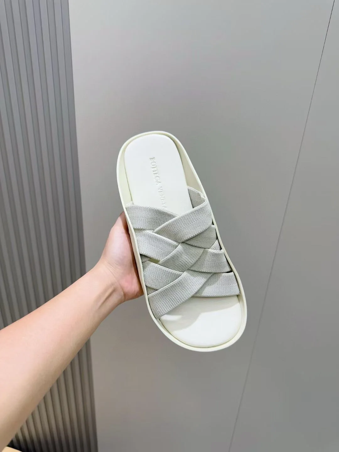 보테가베네타 웨이브 뮬 샌들 상세 이미지 6