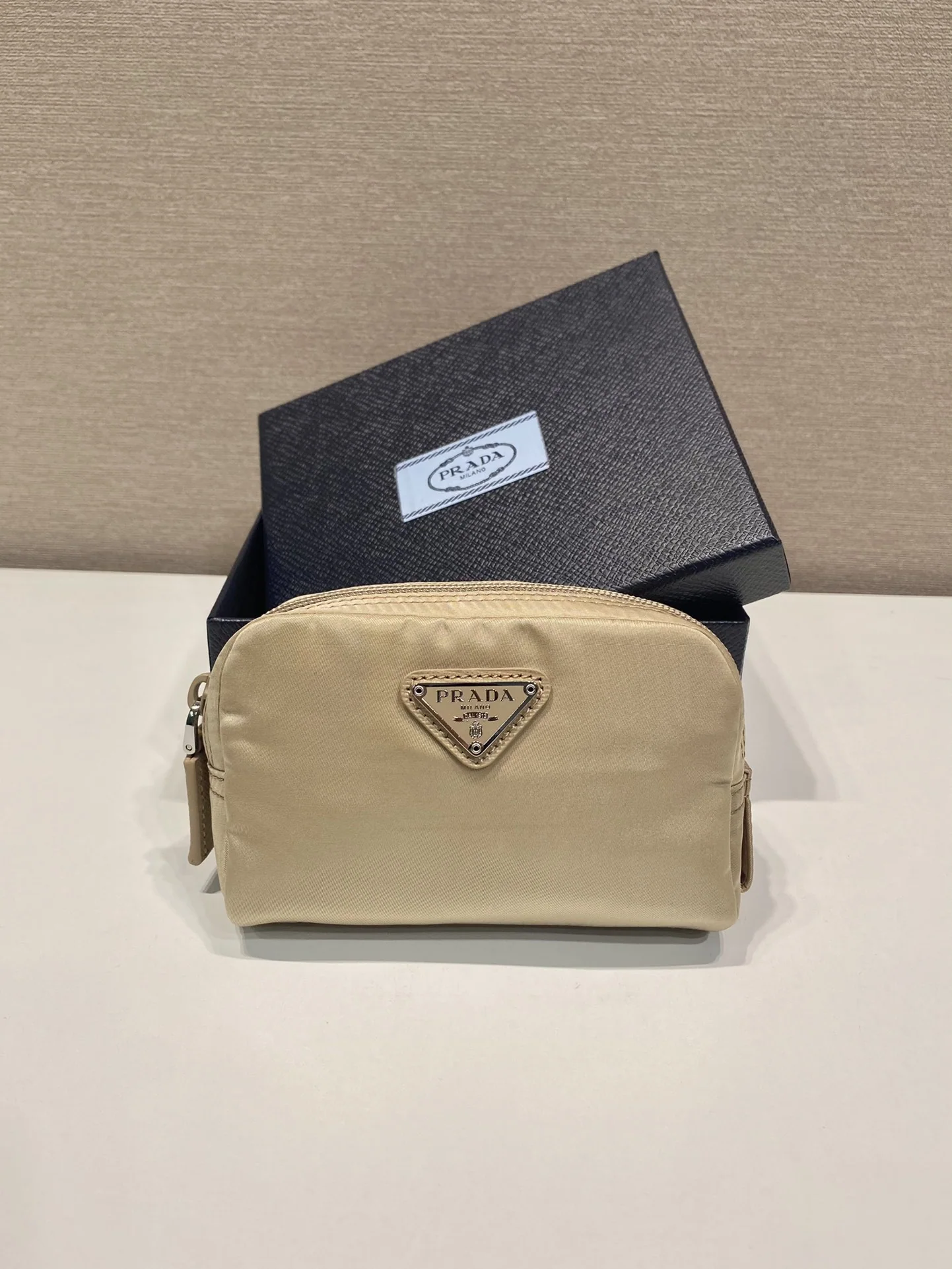 프라다 리나일론 미니 클러치백 1NA339 67616