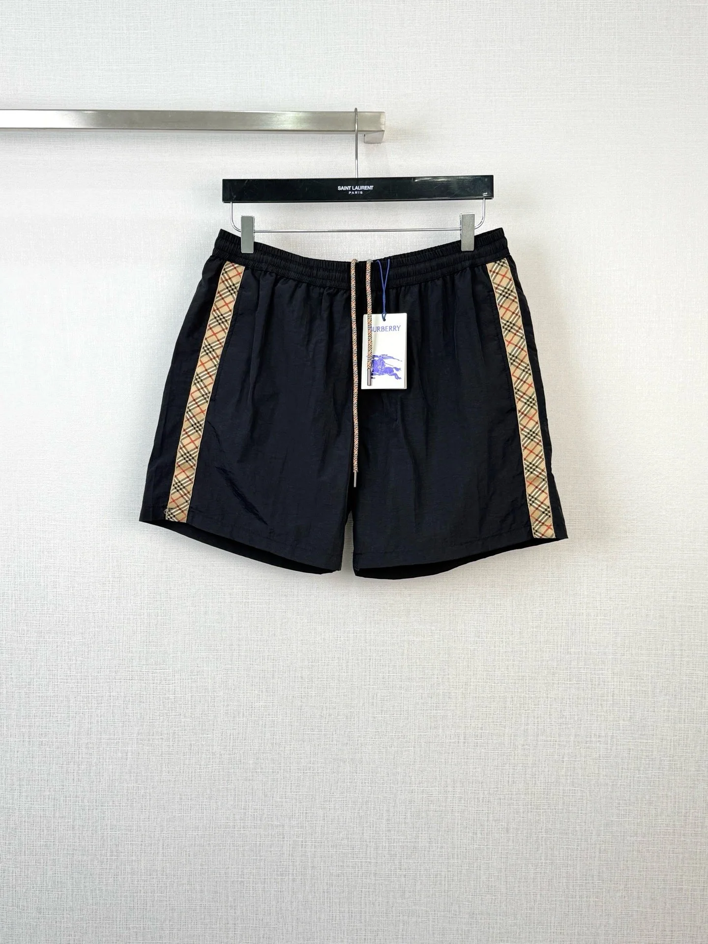 버버리 사이드 체크 여성 반바지 상세 이미지 1