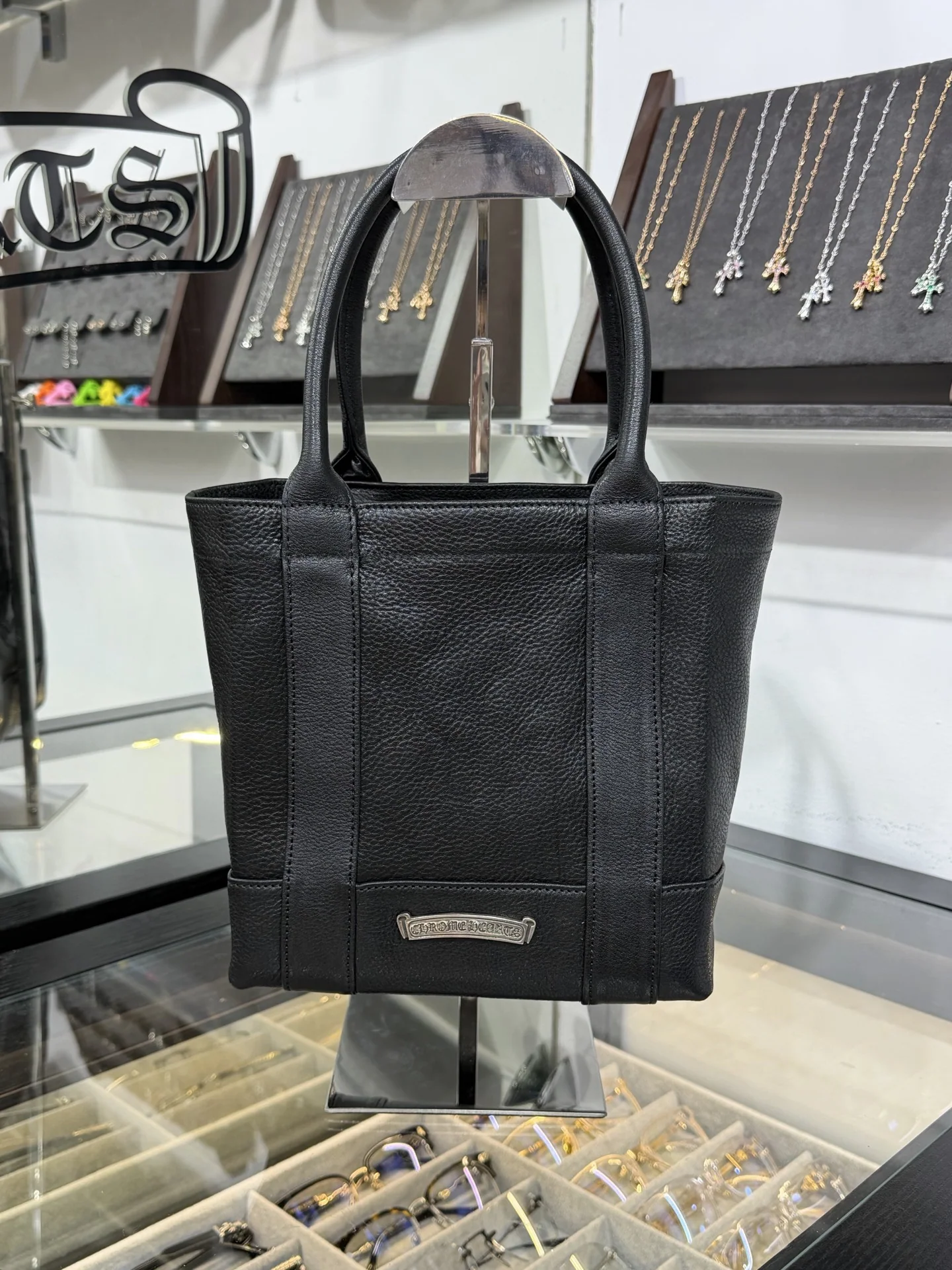 크롬하츠 가죽 토트백 상세 이미지 2
