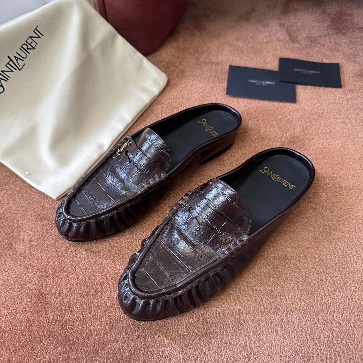 생로랑 YSL 앞코 덮인 뮬 로퍼 상세 이미지 2