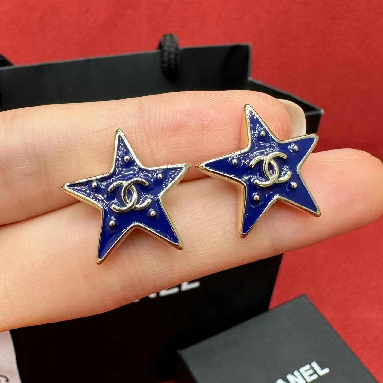 샤넬 에나멜 별 더블 C 귀걸이 178478