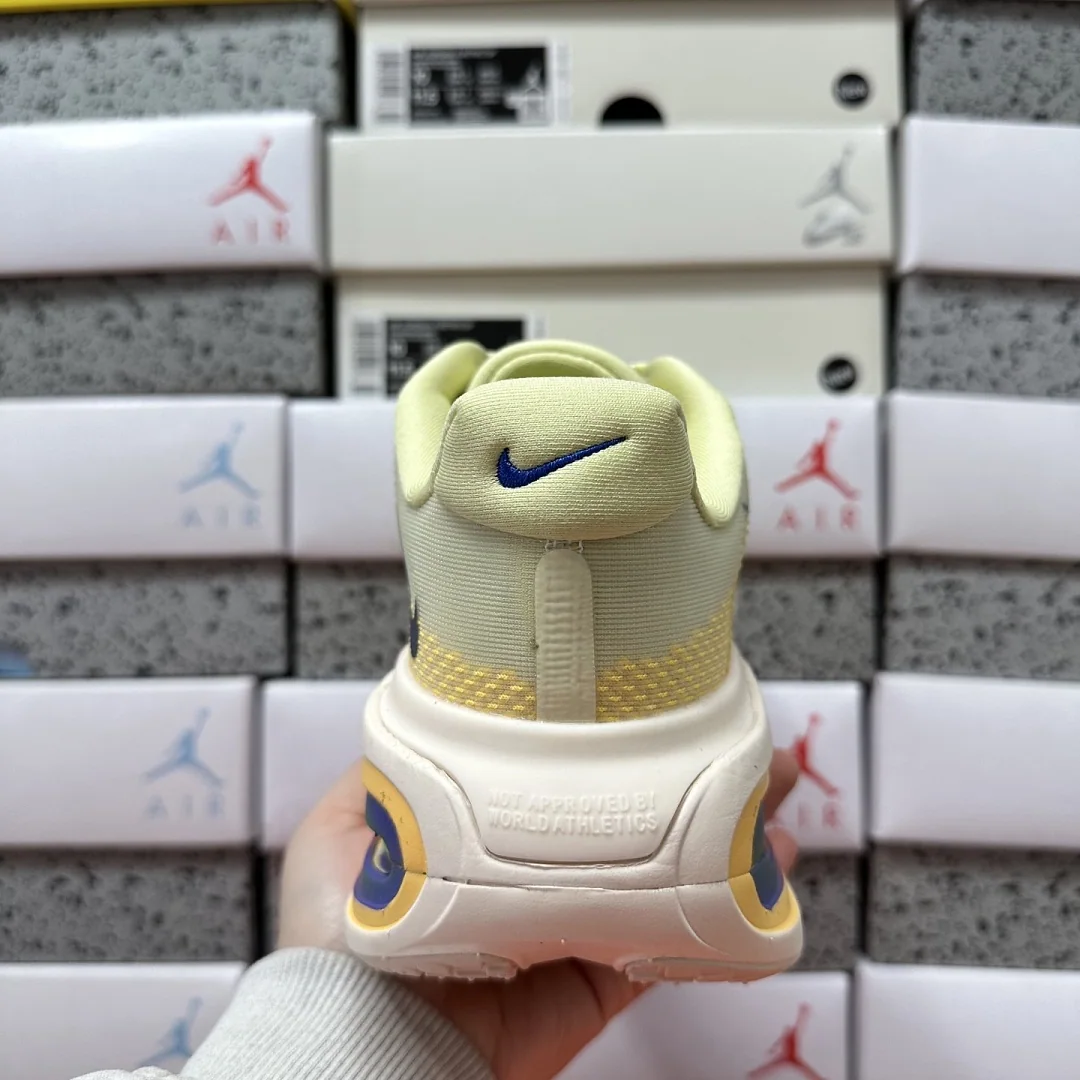 나이키 [5A] 보메로 프리미엄 옐로우 HQ2050-701 201637 Nike Vomero Premium Alabaster 상세 이미지 8