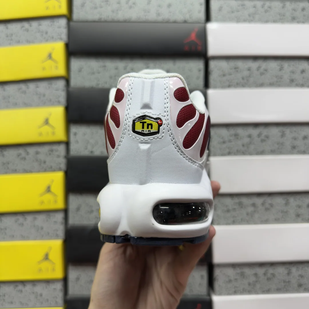 나이키 [BD] 에어 맥스 플러스 PSG FZ4776-100 201870 Nike Air Max Plus PSG 상세 이미지 3