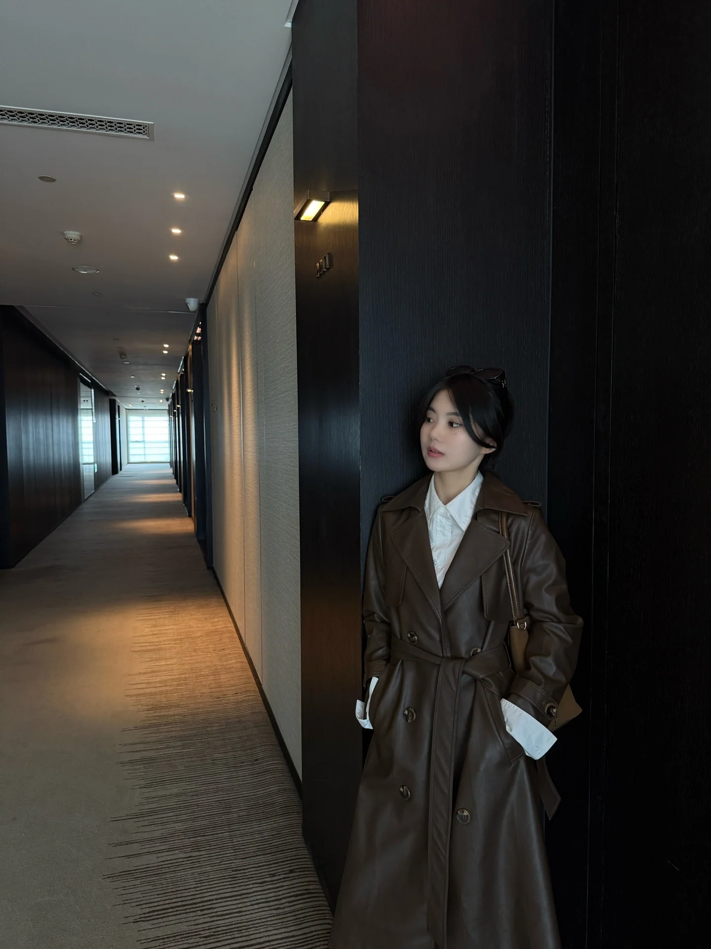 버버리 켄싱턴 가죽 트렌치 코트 자켓 상세 이미지 3