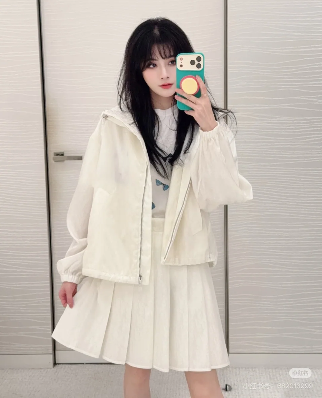 디올 밀크 살구색 모노그램 후드 자켓 상세 이미지 7