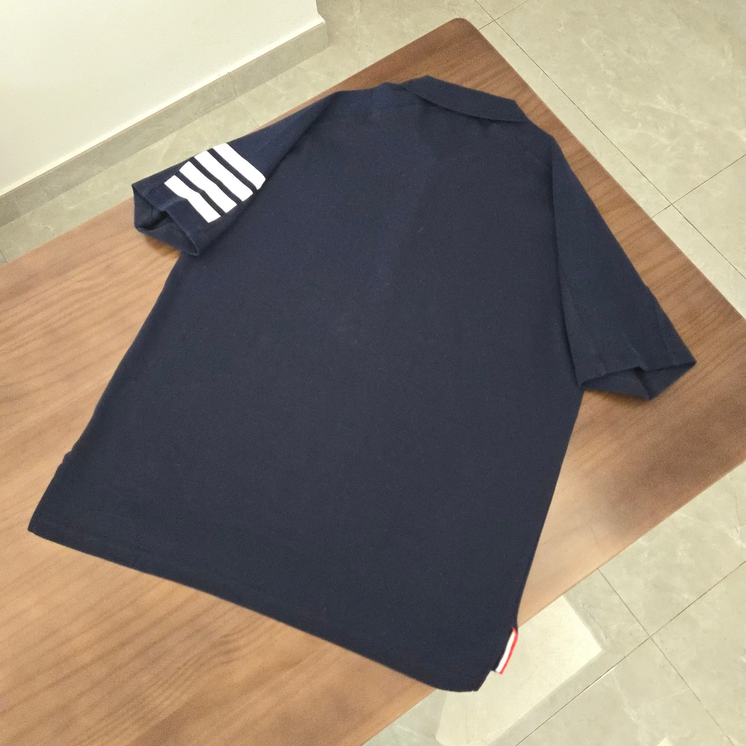 톰브라운 스트라이프 코튼 반팔 니트 5365 상세 이미지 2