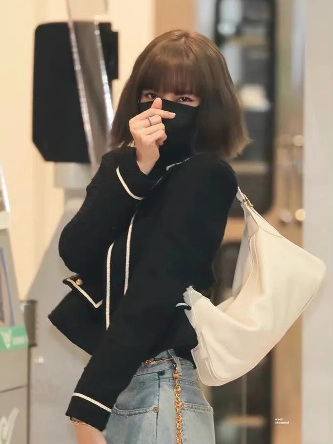 셀린느 블랙 언더암백 상세 이미지 1