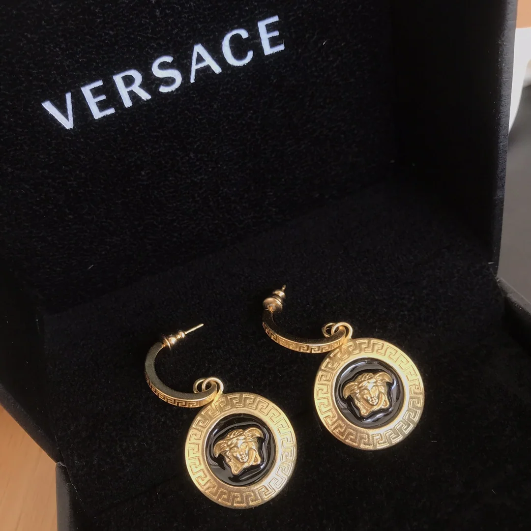 베르사체 귀걸이 63378 Versace Earrings 상세 이미지 5