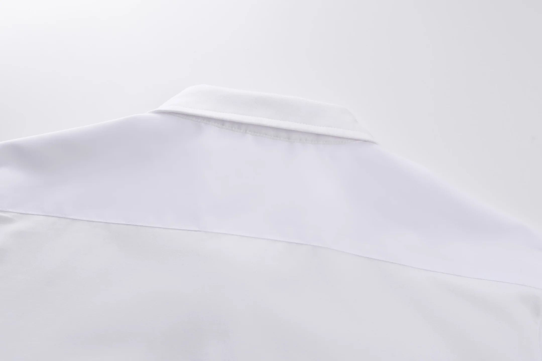 프라다 26 SS 코튼 루즈핏 반팔 폴로셔츠 26015 P220 상세 이미지 4