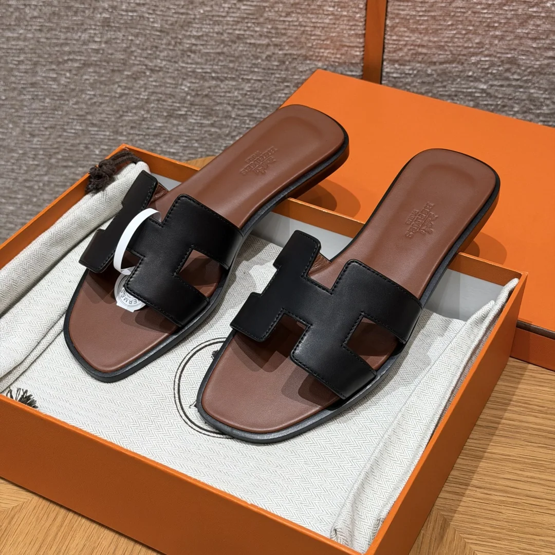 에르메스 181 오란 블랙 슬리퍼 8443 상세 이미지 1