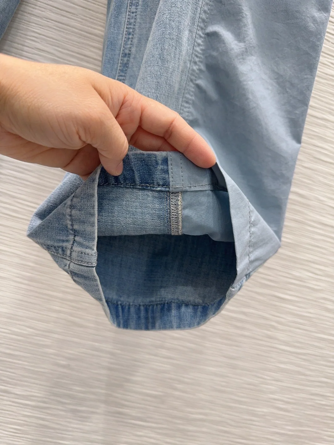루이비통 데미지 워시드 데님 여성 바지 상세 이미지 7