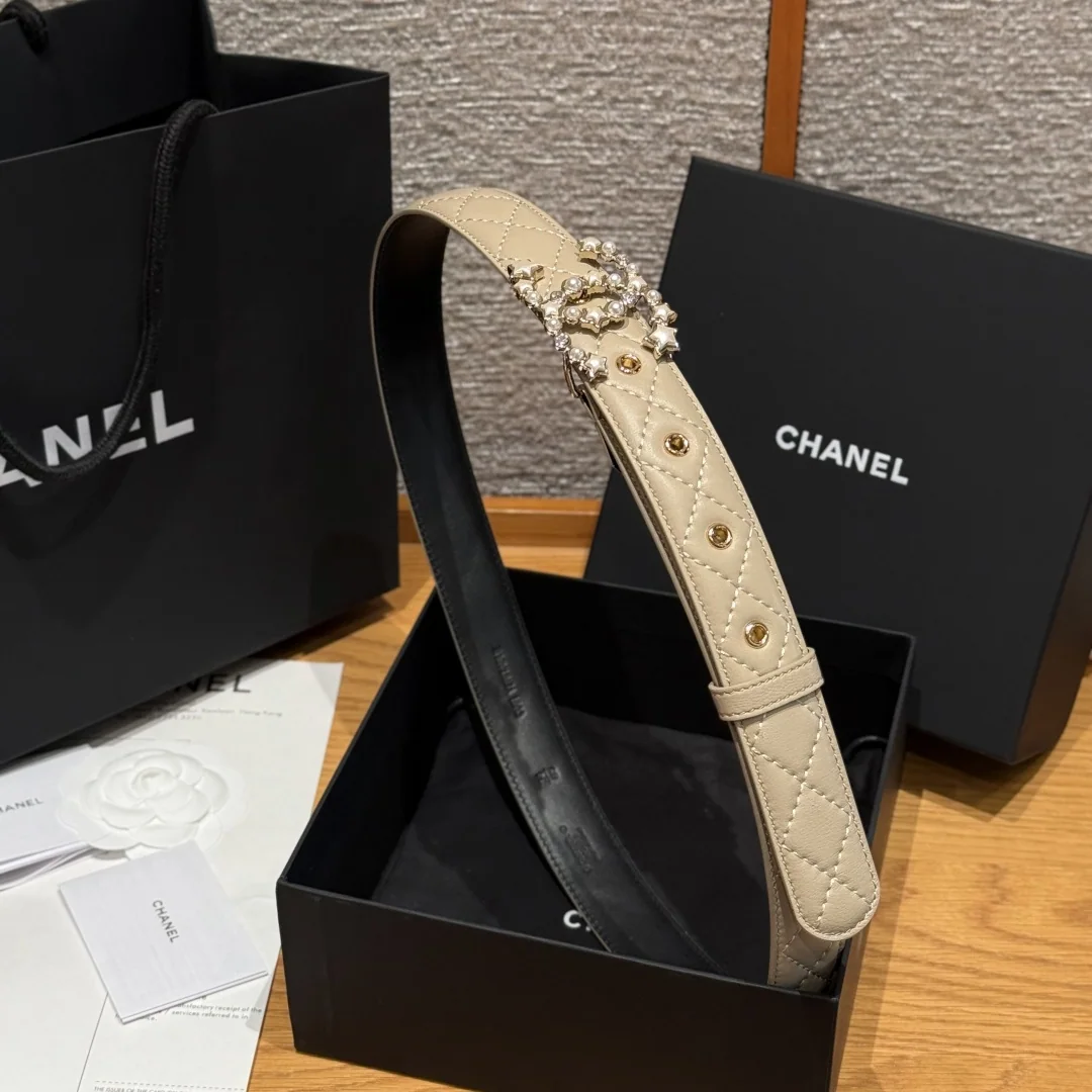 샤넬 더블 C 메탈 로고 램스킨 벨트 상세 이미지 4