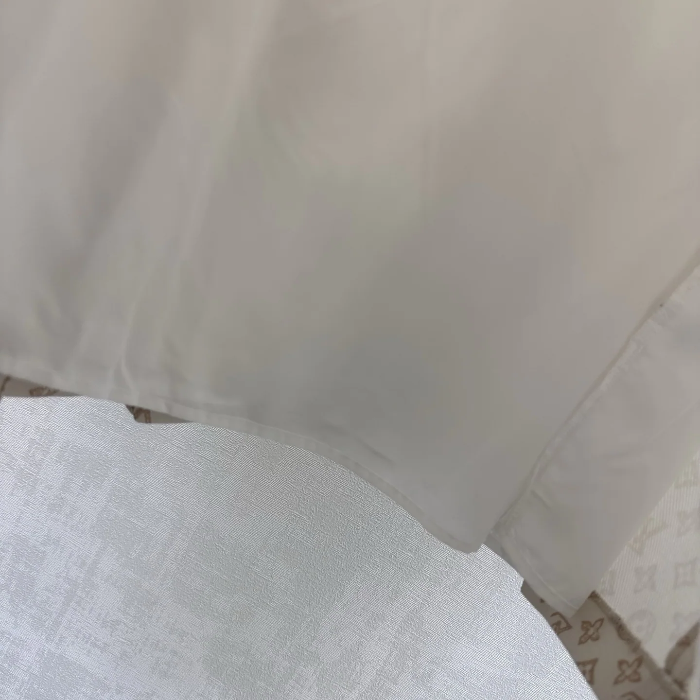루이비통 데님 로고 프린트 플리츠 원피스 상세 이미지 5