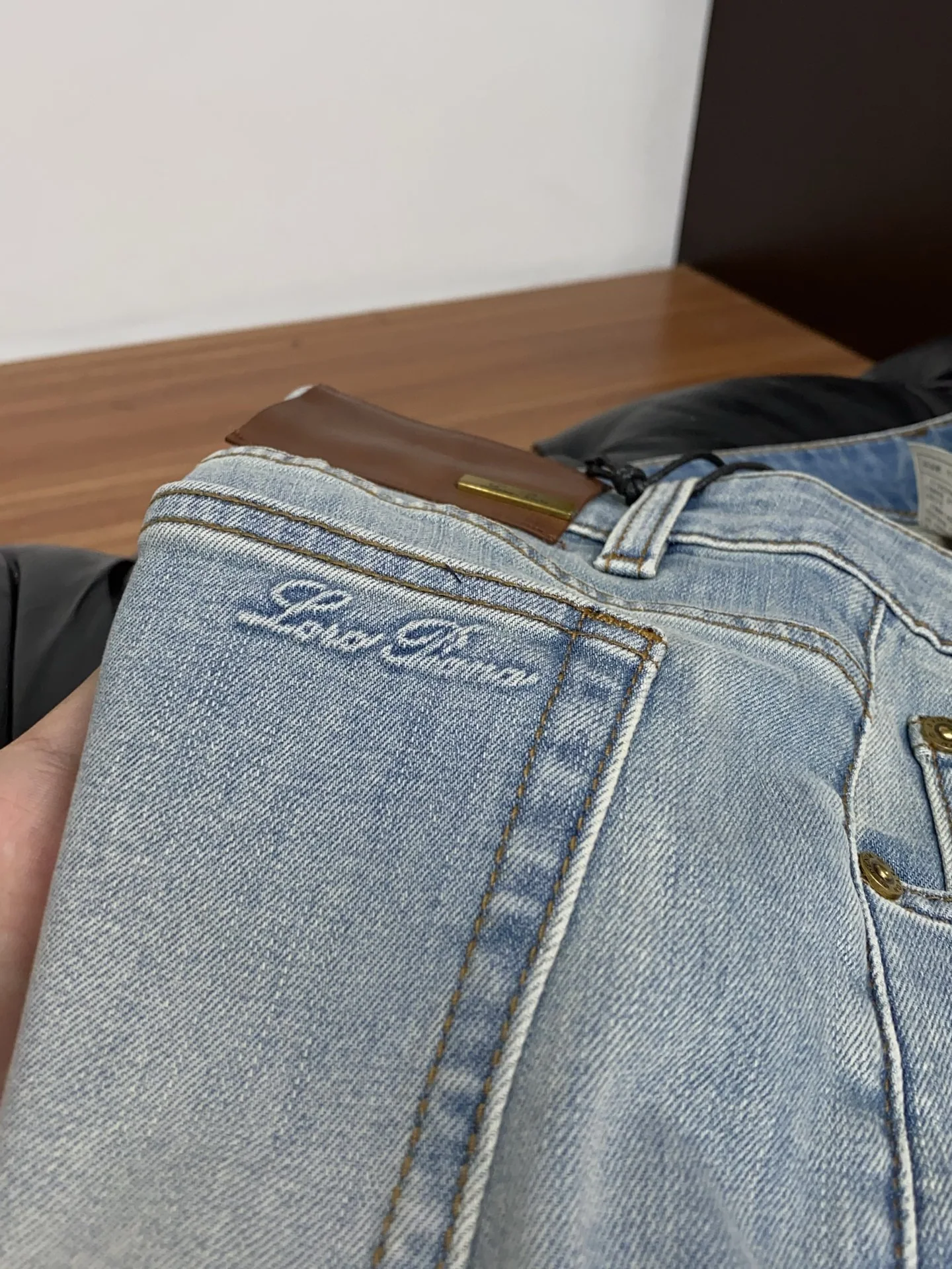 로로피아나 데님 크롭 남성 바지 상세 이미지 5