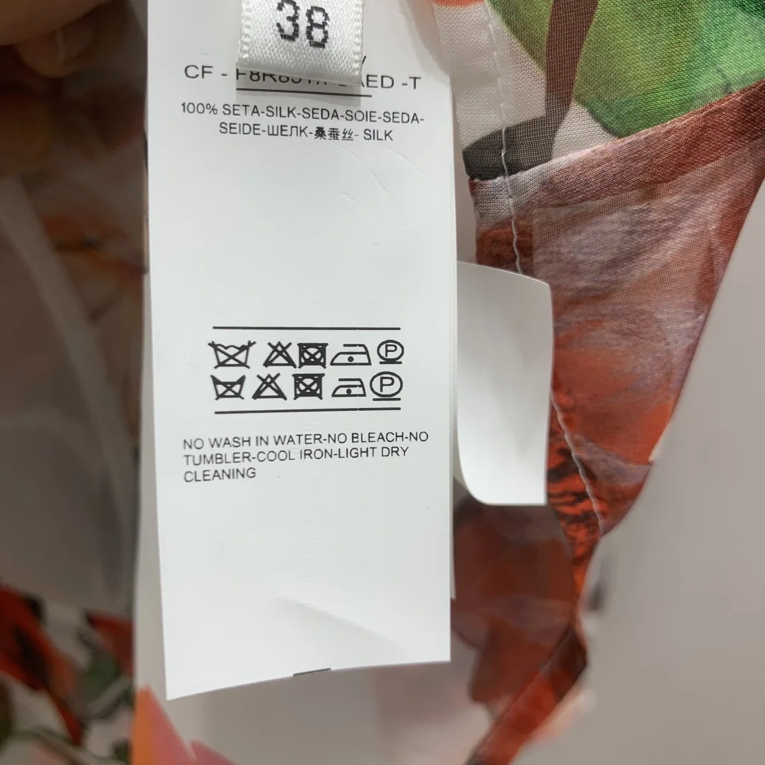 돌체앤가바나 실크 프린트 진주 장식 타이넥 셔츠 상세 이미지 8