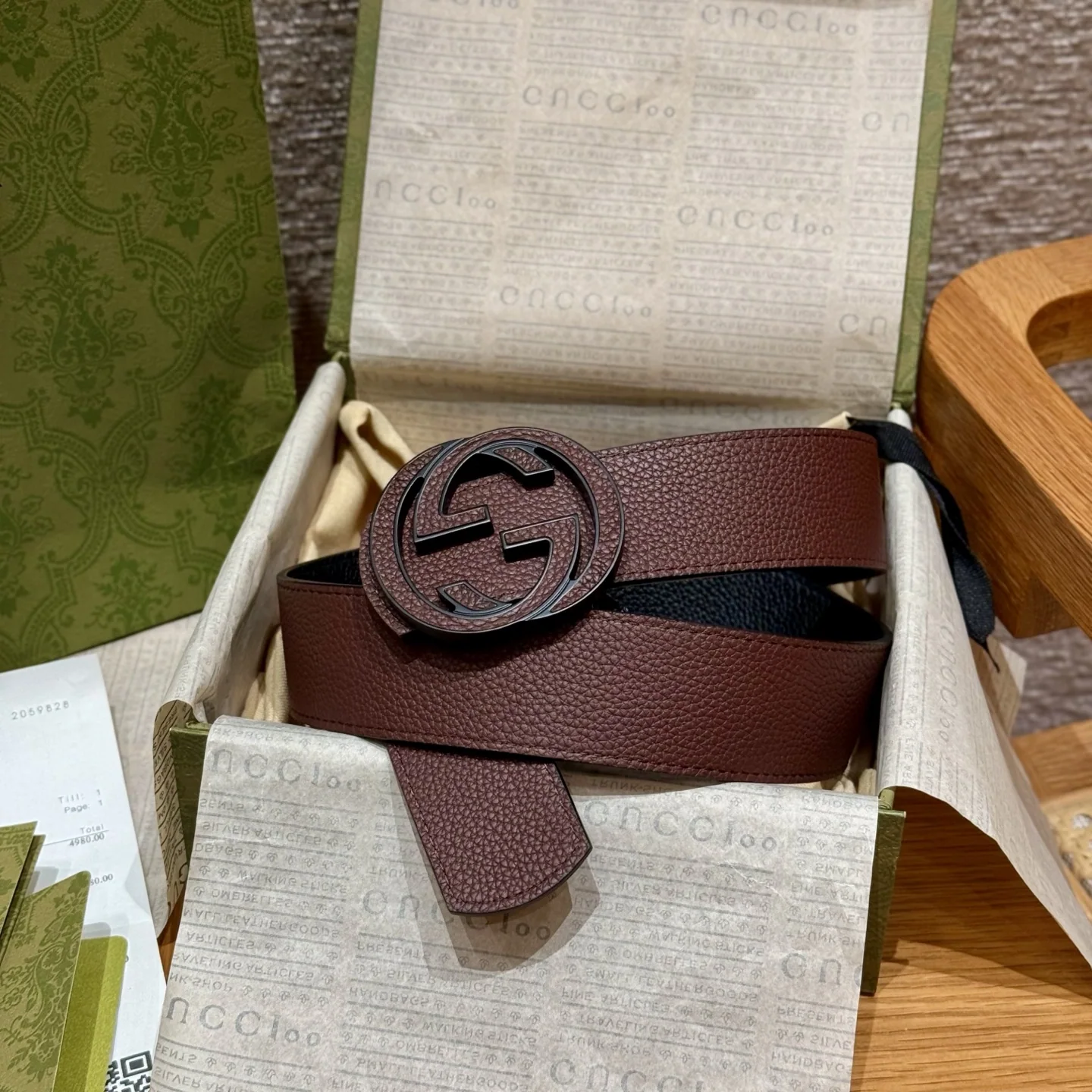 구찌 인터로킹 G 버클 양면 소가죽 벨트 176636