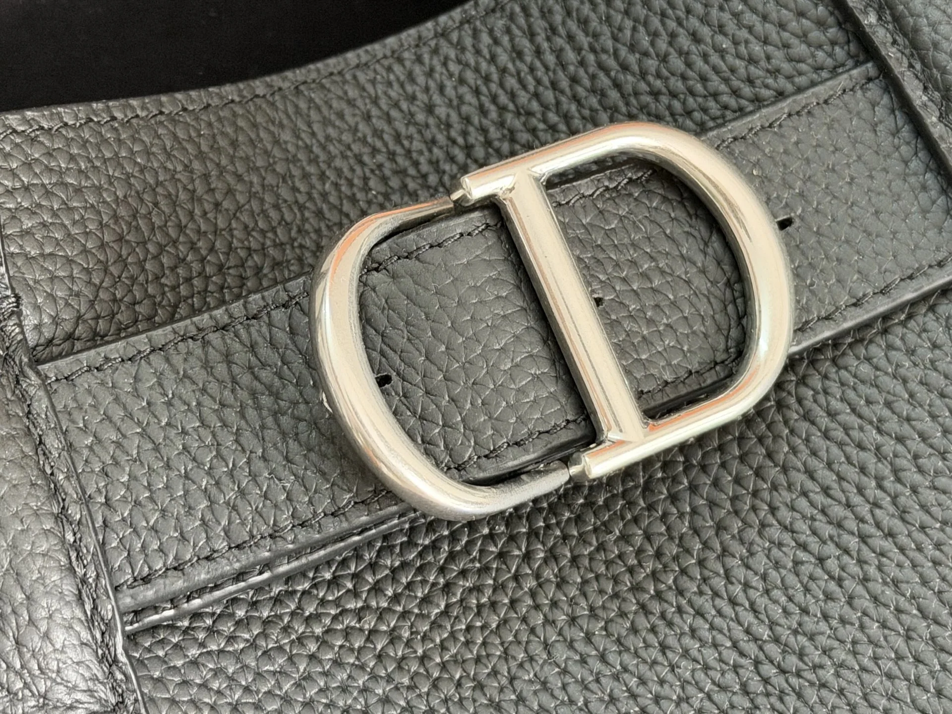 디올 노르망디 스몰 Dior Normandie 상세 이미지 4