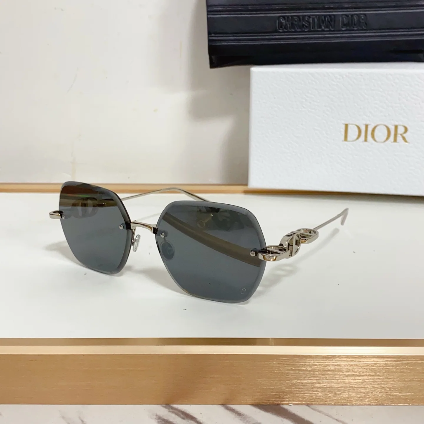 디올 선글라스 72717 Dior Sunglasses 상세 이미지 4