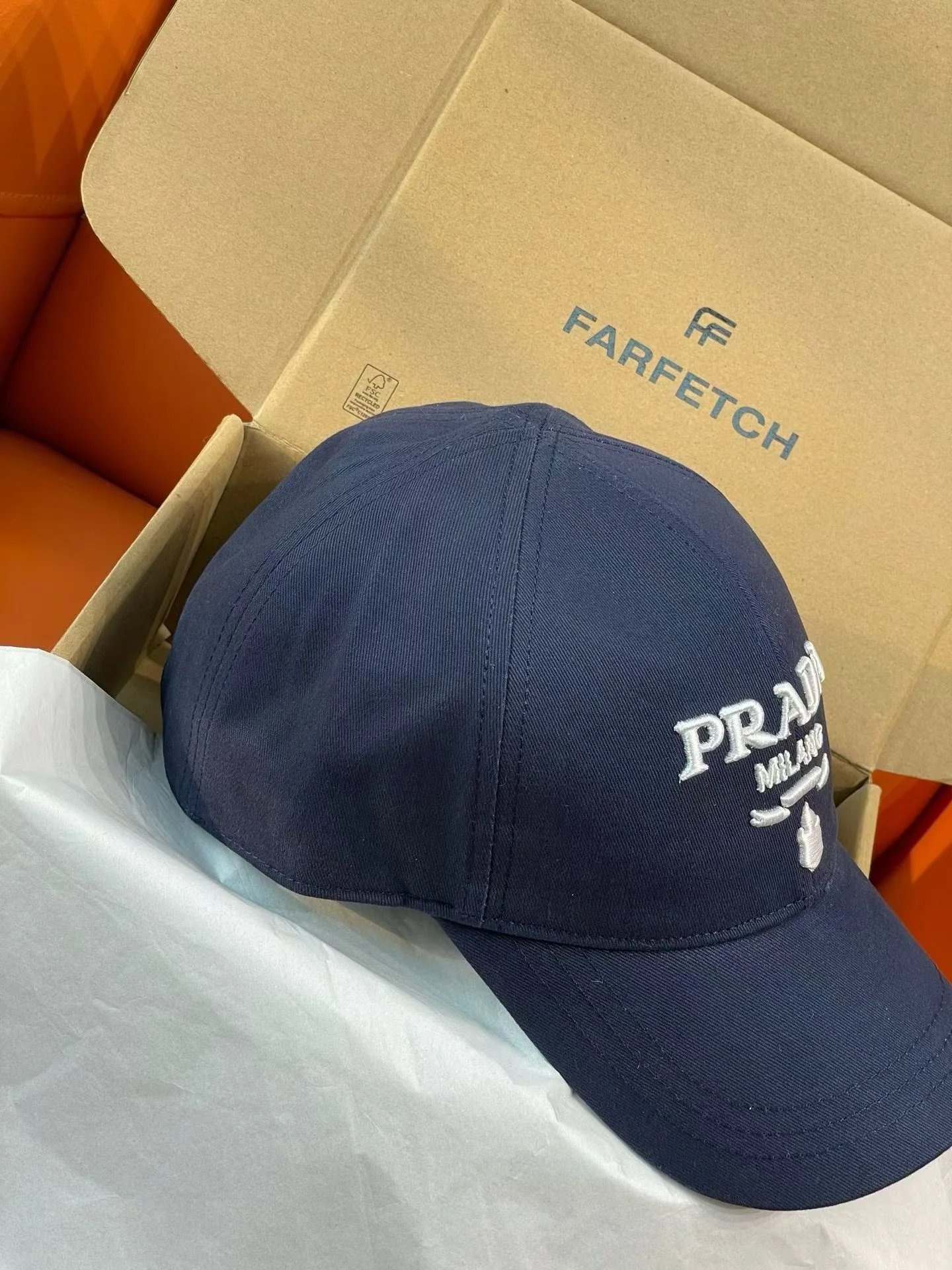 프라다 3D 자수 야구모자 상세 이미지 6