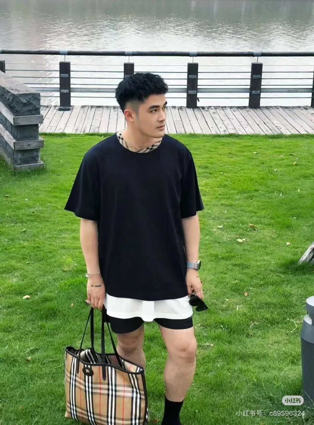 버버리 린넨 면 혼방 송아지가죽 트리밍 숄더백 상세 이미지 8