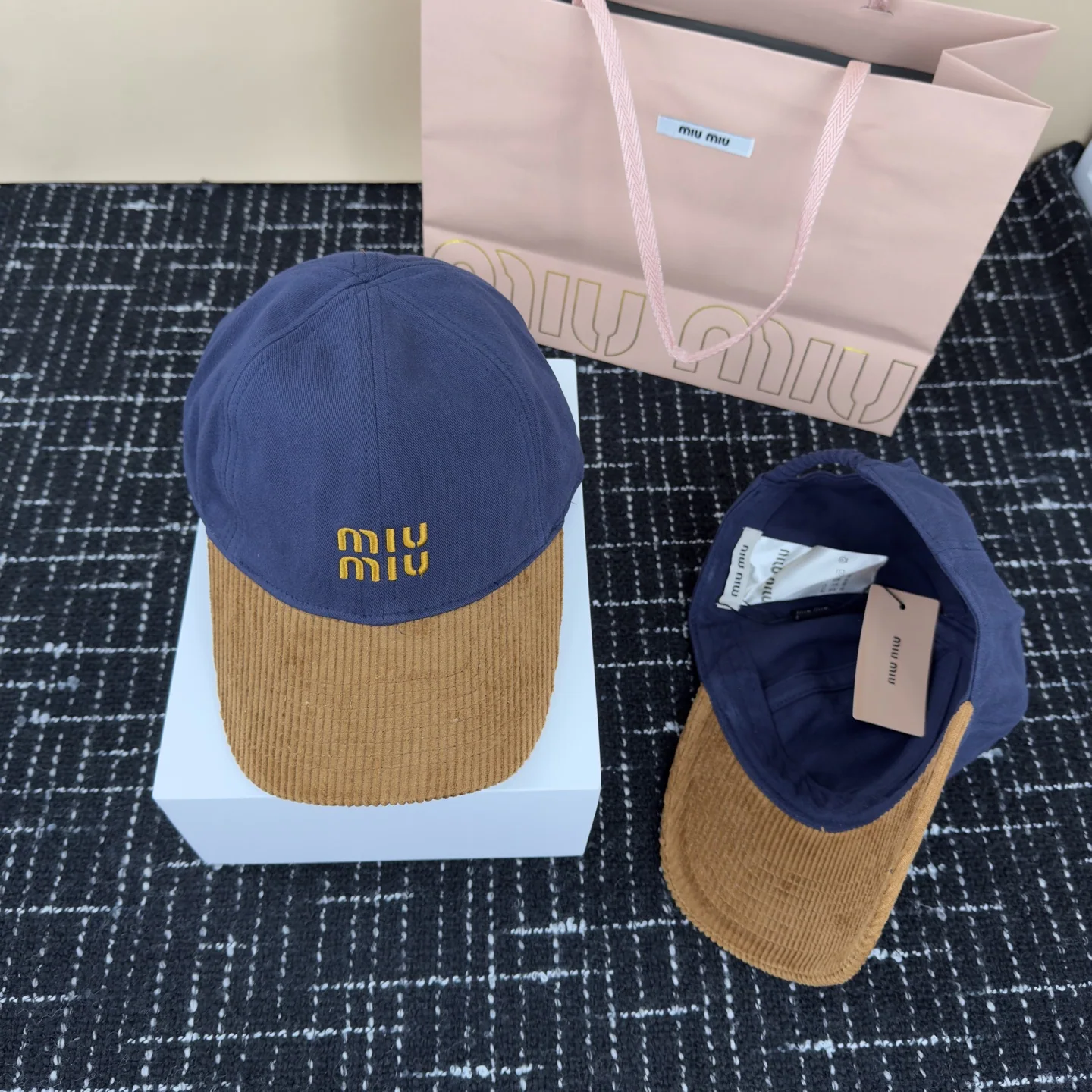 미우미우 베이직 야구모자 상세 이미지 3