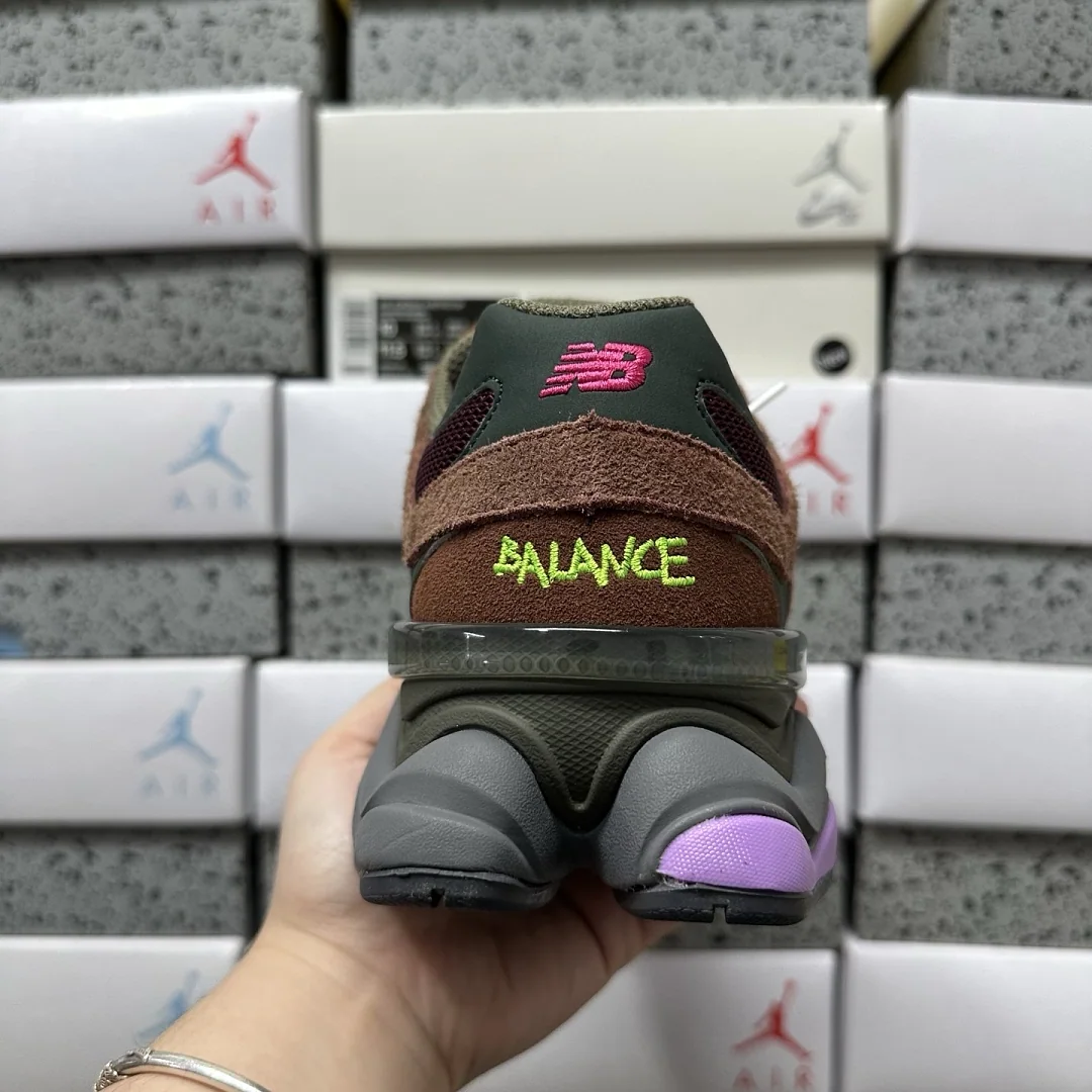 뉴발란스 [C] 9060 U9060BUR 202114 New Balance 9060 상세 이미지 9