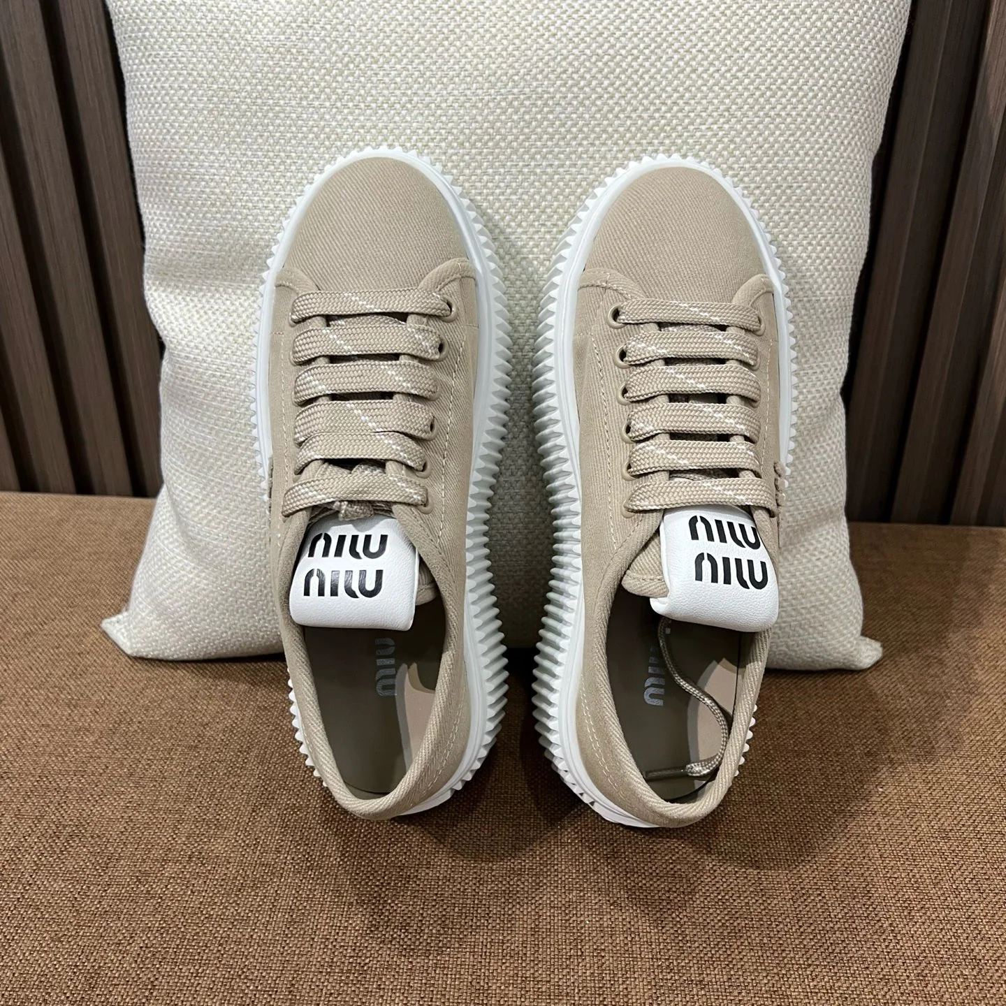 미우미우 스니커즈 데님 상세 이미지 2