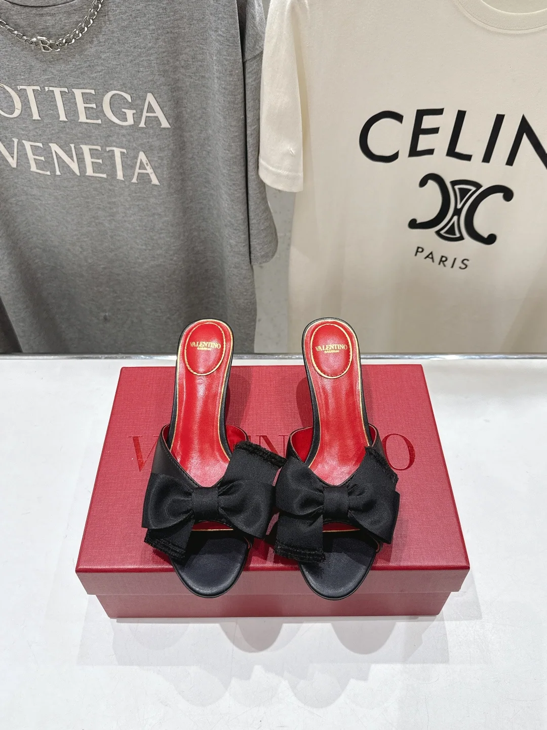발렌티노 신발 146908 Valentino Sandals